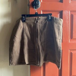 Brown zipper skirt
